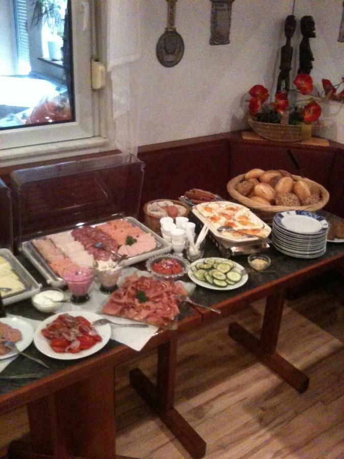 Pension Zum Lindeneck Lübz Εξωτερικό φωτογραφία